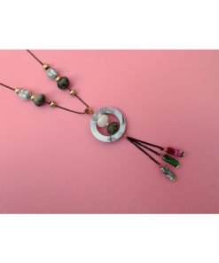 سلسلة طويلة من الرخام الهبي