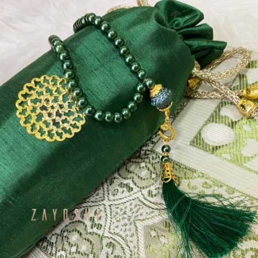 Prayer Rug With Pouch And Matching Tasbeeh in Green