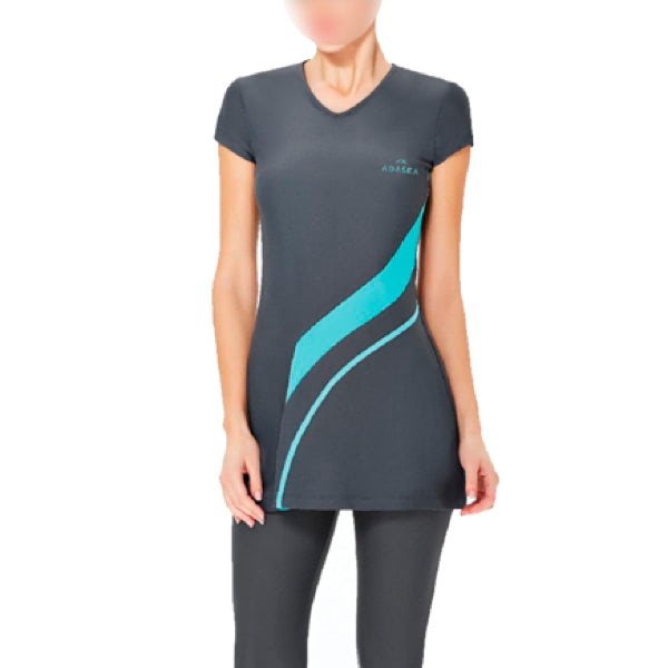 ملابس رياضية رمادية