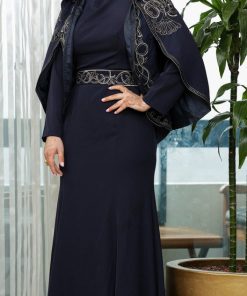 ثوب أزرق عرقي